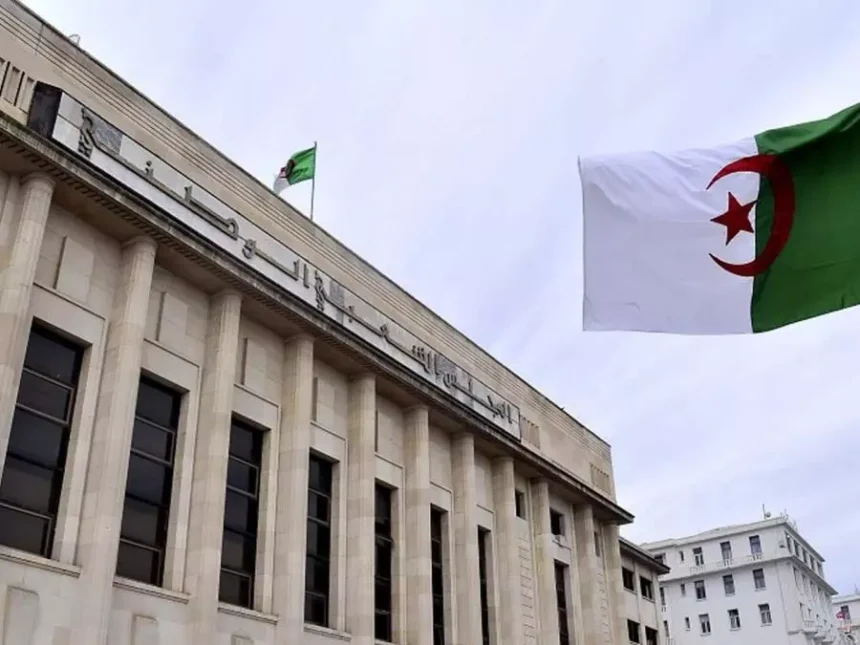 البرلمان الجزائري يُدين بشدة زيارة رئيس مجلس الشيوخ الفرنسي إلى الصحراء الغربية المحتلة