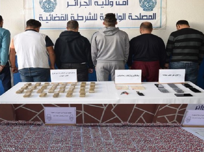 شرطة العاصمة توقف 06 أشخاص ينشطون في مجال تهريب المهاجرين والتزوير