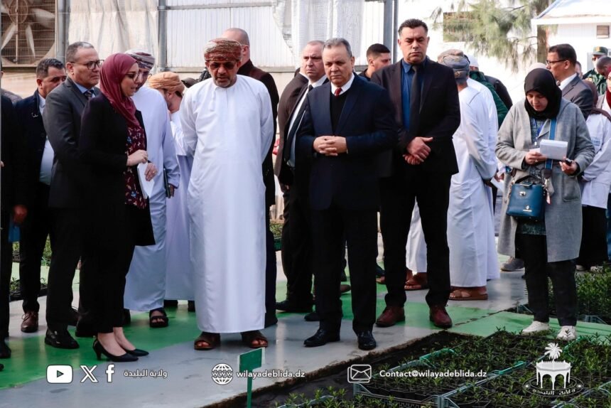 وزير الثروة الزراعية والسمكية وموارد المياه العماني يزور مخابر Vitroplant Algérie ببني تامو