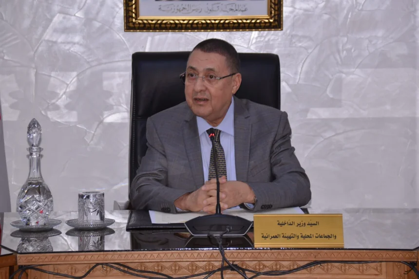 وزير الداخلية يتحادث مع كاتب الدولة للسياسة الإقليمية لإسبانيا