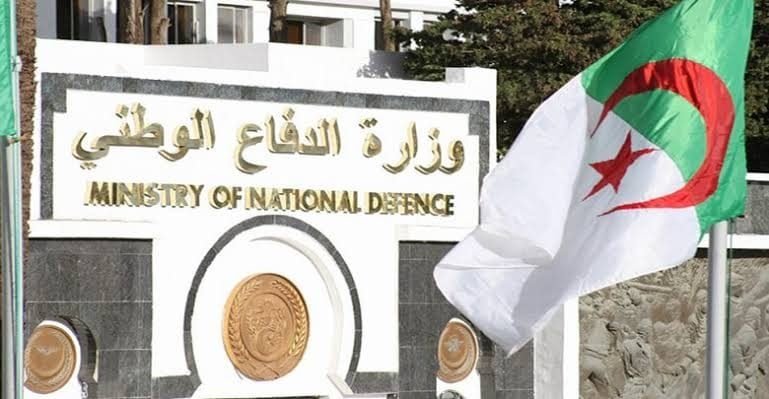 4 ارهابيين يسلمون أنفسهم ببرج باجي مختار