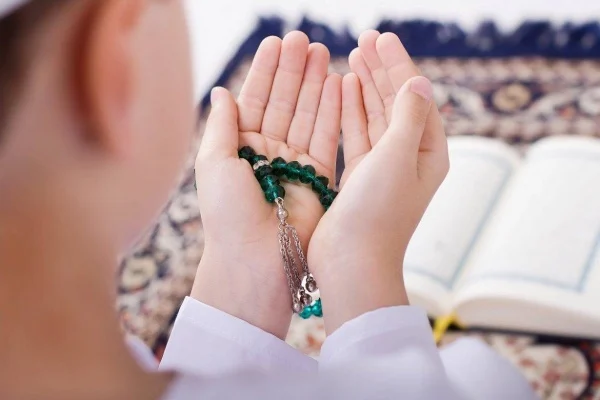 لا تنسوا الدعاء فهو عبادة يحبها الله
