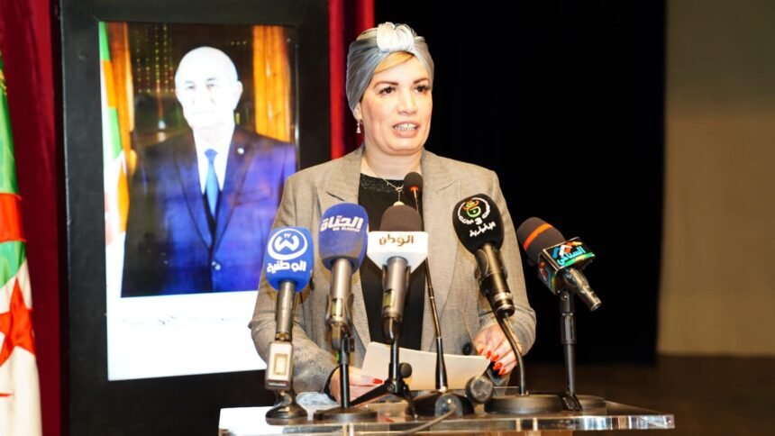 مولوجي: ضرورة “تحيين” مناهج التكفل بالأطفال المعاقين ذهنيا