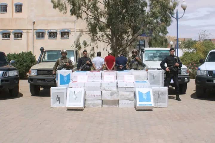 الوادي: الإطاحة بشبكة تهريب وحجز 27 ألف وحدة سجائر