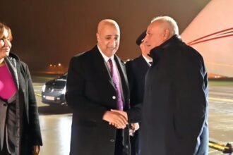بتكليف من رئيس الجمهورية.. عطاف في السويد