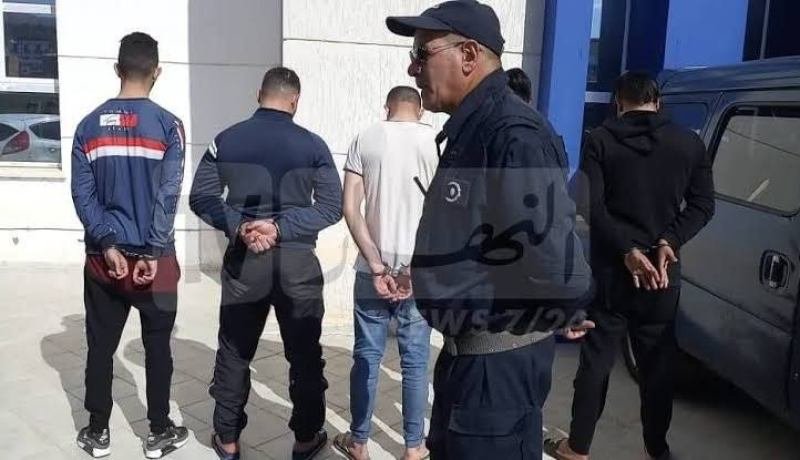 تأجيل محاكمة شبكة تزوير جوازات السفر لـ”حراقة” جزائريين بتواطؤ موظفين ببلدية خنشلة
