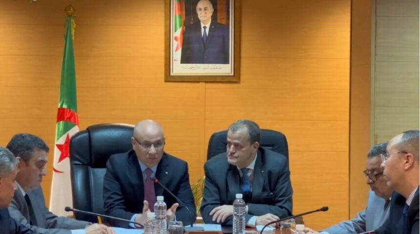 زيتوني ورزيق يترأسان إجتماعا تنسيقيا 