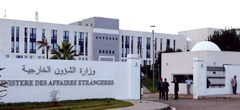  طرد 12 موظفا بالسفارة الفرنسية وممثلياتها القنصلية بالجزائر
