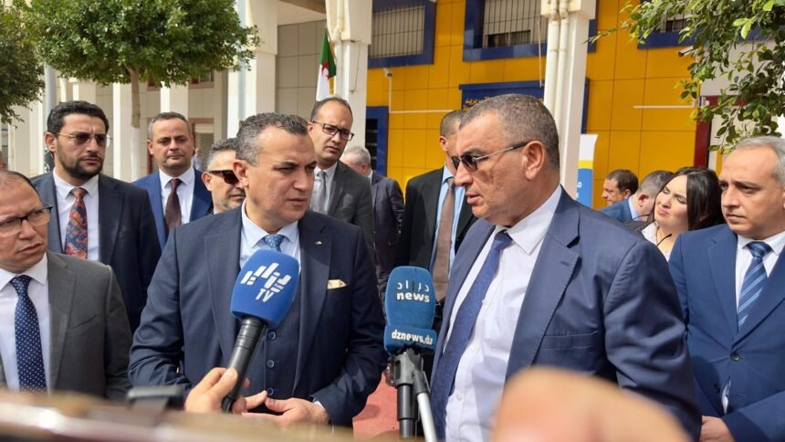 وزير البريد يشدد على تقريب الخدمات البريدية من المواطنين