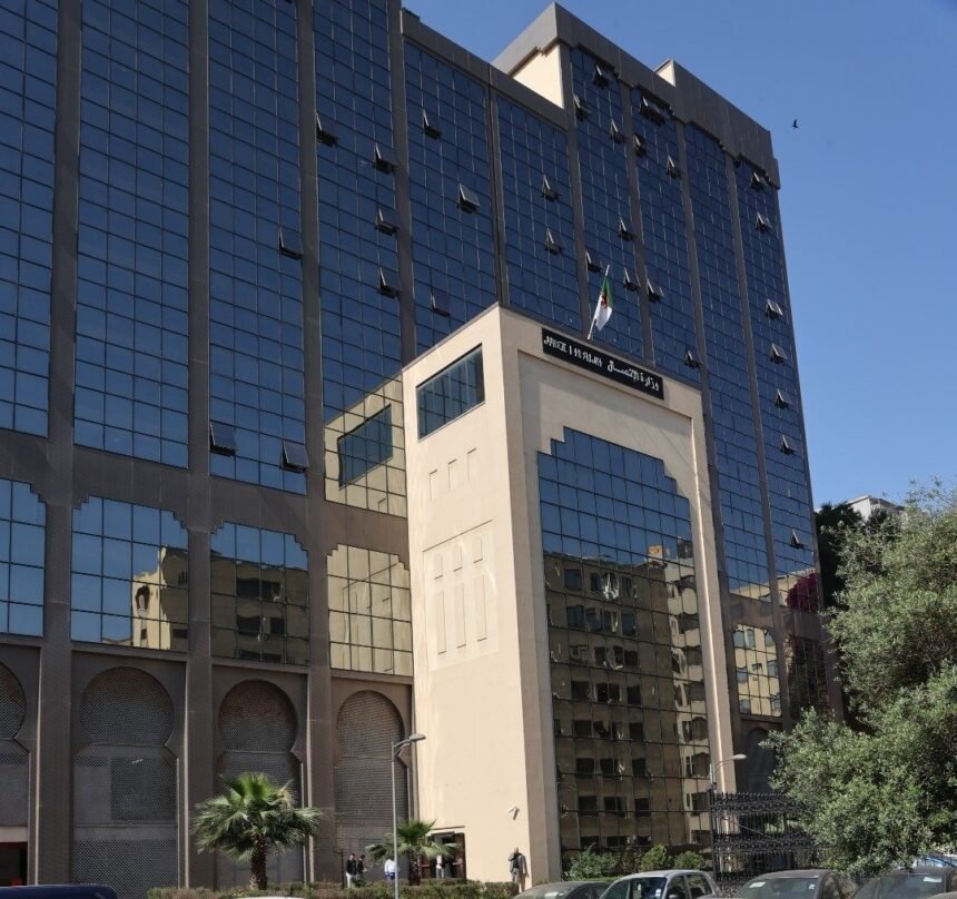 اليوم العالمي لحرية الصحافة : أدوار جديدة للإعلام الوطني تمليها التحديات الراهنة والمستقبلية