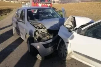 تلمسان.. وفاة طفلة وإصابة 3 آخرين في حادث اصطدام بين سيارتين