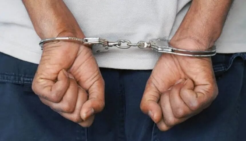 جريمة مروّعة.. ثلاثيني يقتل إبن حيّه بطعنات “بانيار” ثم يحاول “الحرقة ” إلى ليبيا