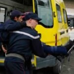 فيما توفي واحد منهم..سيارة تدهس ثلاثة أطفال بتيزي وزو