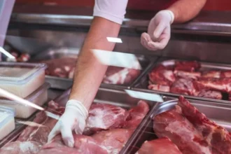 ميلة.. الحبس المؤقت لشخص قام بالمضاربة في اللحوم المستوردة