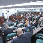 نواب البرلمان يصادقون على مشروع القانون المتضمن تمديد عطلة الأمومة