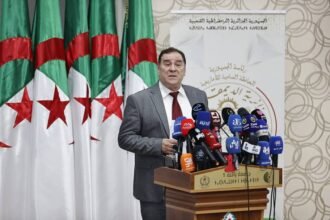 وزير الاتصال: تعزيز مكانة اللغة الأمازيغية في الإعلام الوطني
