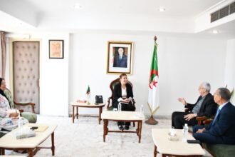 وزيرة البيئة تستقبل وفدًا عن جمعية المنتجين الجزائريين للمشروبات