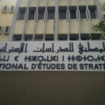 وفد من المعهد النيجيري للدراسات السياسية والاستراتيجية في زيارة إلى الجزائر