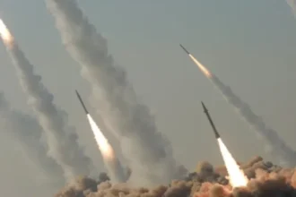 إيران تشن هجوما بـ 20 صاروخا على الأراضي الفلسطينية المحتلة