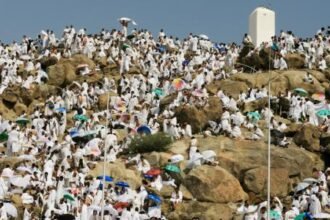 الأرض تتهيأ ليوم عرفة.. والسماء للدعوات