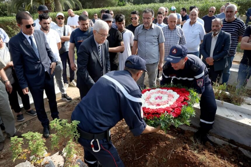 المجاهد مصطفى بودينة يوارى الثرى بمقبرة العالية 