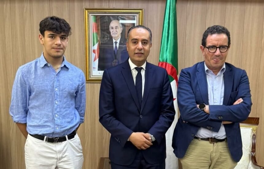 الوزير صادي يستقبل البطل الجزائري في الفورمولا سامي ليو روبنسون