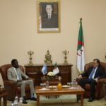 بن طالب يستقبل نظيره الصومالي
