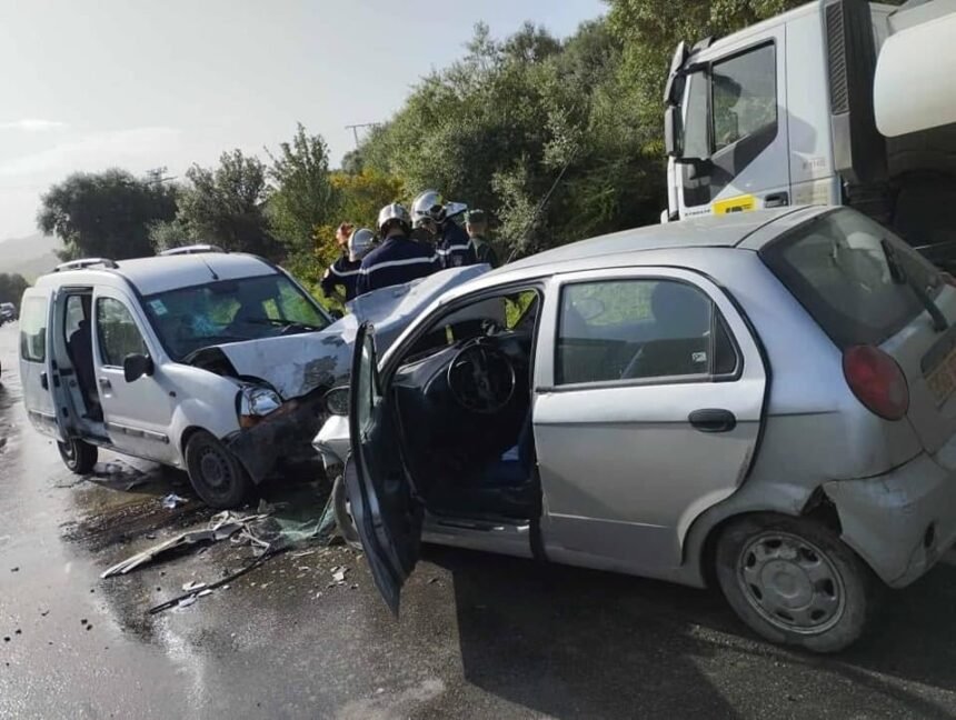 بومرداس.. إصابة 8 أشخاص في اصطدام بين سيارتين بزموري