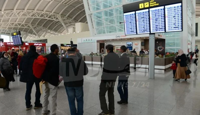 توقيف مسافرين متلبسين بمحاولة تهريب العملة الصعبة الى الخارج عبر المطار