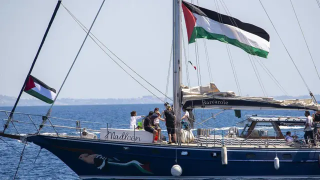 حماس..السفينة “مادلين” شهادة حية على فشل آلة الدعاية الصهيونية