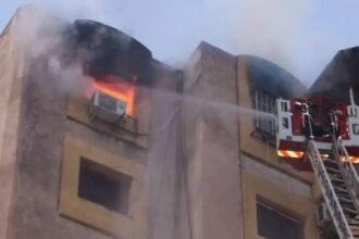 خلف وفاة رضيع .. حريق ببناية سكنية بولاية بومرداس