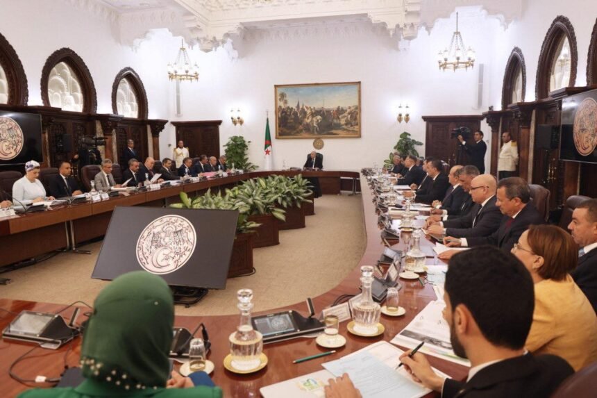 رئيس الجمهورية يؤكد على أهمية مواصلة الاهتمام بدور ومكانة المرأة في المجتمع