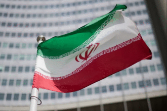طهران تُندد بمنع دخول الإيرانيين إلى أمريكا