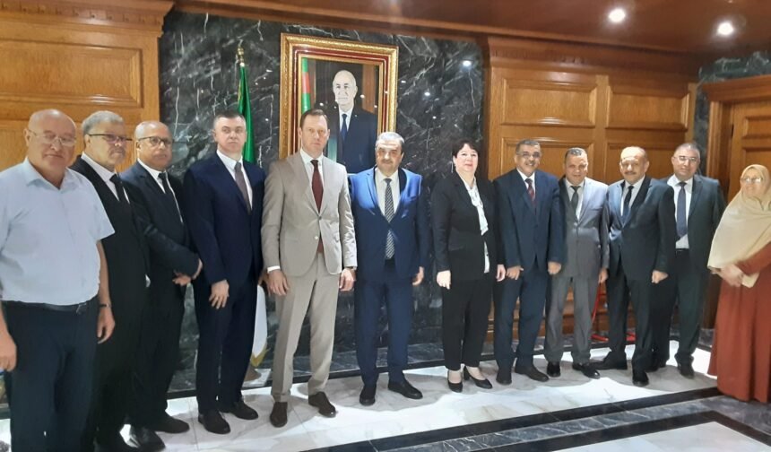 عرقاب يبجث مع رئيس شركة “جيوتاك” الروسية التعاون في الاستكشاف المنجمي والنفطي