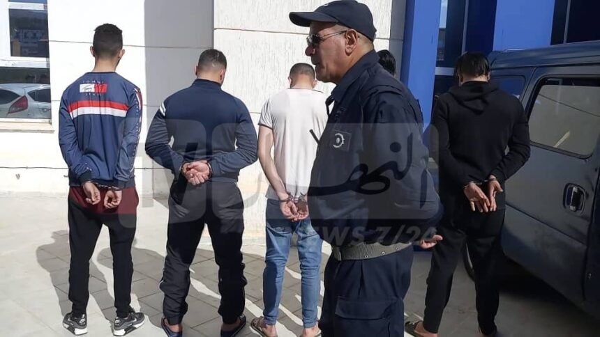 محاكمة 12 شخصا من بينهم إمرأة اتهموا بالإنخراط في عصابة أحياء بحي “كايتي” باسطاوالي