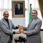وزير الداخلية يستقبل المخرج السعيد عولمي.. هذا ما دار بينهما