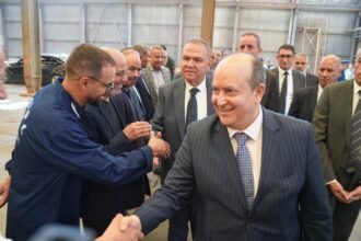 وزير الصناعة يعاين وحدة تيارت التابعة لمصنع ENTPL