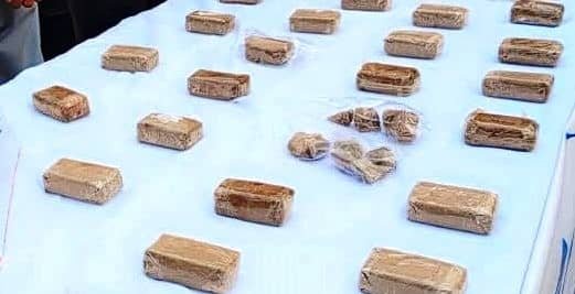 الإطاحة بمروجين وحجز 2 كلغ كيف معالج بوهران