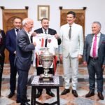 بالصور.. الوزير سعيد سعيود يكرم فريق اتحاد العاصمة