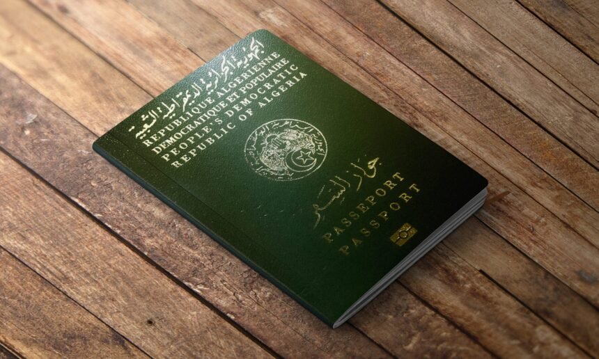 تأجيل محاكمة 12 متهما في قضية تزوير جوازات سفر بيومترية لرعايا سوريين