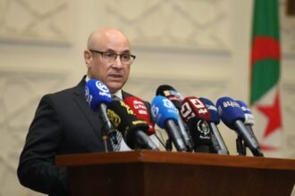 زيتوني يفتتح أشغال يوم إعلامي حول السجل العمومي للمستفيدين الحقيقيين