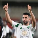 محرز “اللعب مع ميسي حلم ..رونالدو مذهل وتمنيت اللعب مع بن زيمة في الجزائر”