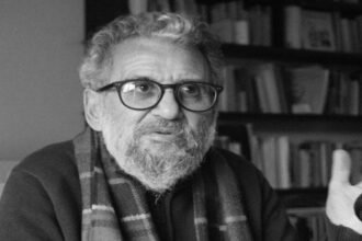 وزير الاتصال يعزي في وفاة الصحفي والكاتب عبد المجيد كاوة