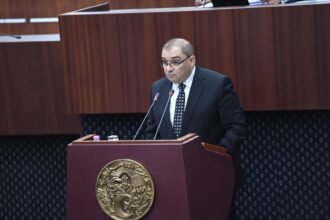وزير العدل يعرض مشروع قانون الوقاية من تبييض الأموال وتمويل الإرهاب