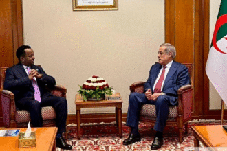 إرادة قوية لترقية العلاقات.. الوزير الأول يستقبل وزير الخارجية الصومالي