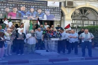 الصحفيون الجزائريون يقفون تضامنا مع زملائهم الفلسطينيين و ينددون باغتيالات جيش الاحتلال