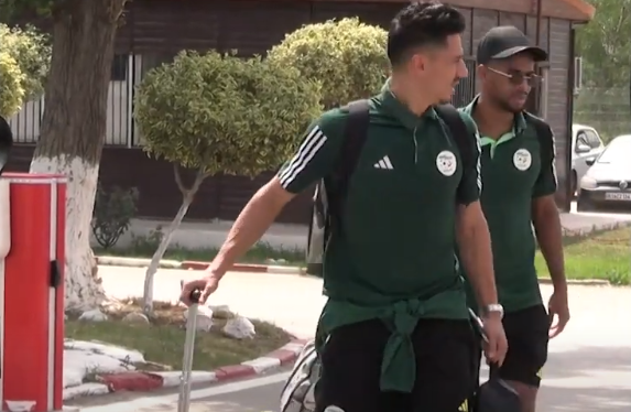 بالفيديو.. المنتخب الوطني للمحليين يعود إلى أرض الوطن بعد الاقصاء من “الشان”