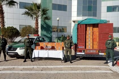 درك أم البواقي يحجز قرابة 23 ألف كيس من الشمة المقلدة ويوقف شخص
