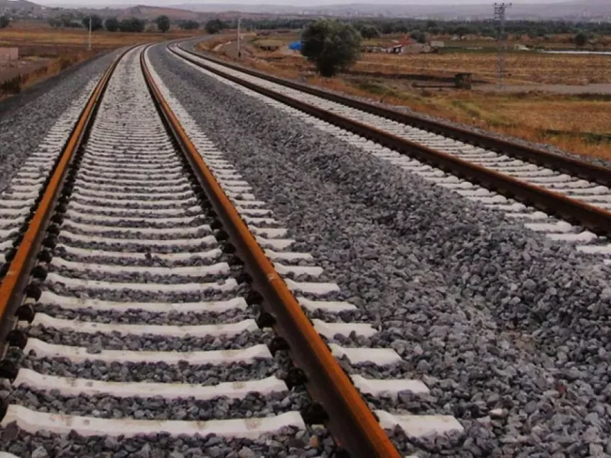 سكك حديدية: التصريح بالمنفعة العامة لإنجاز شطرين من خط  الجزائر العاصمة-تمنراست