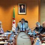وزارة التجارة تدعو إلى تكثيف الرقابة على أسعار الموز والتفاح واللحوم الحمراء